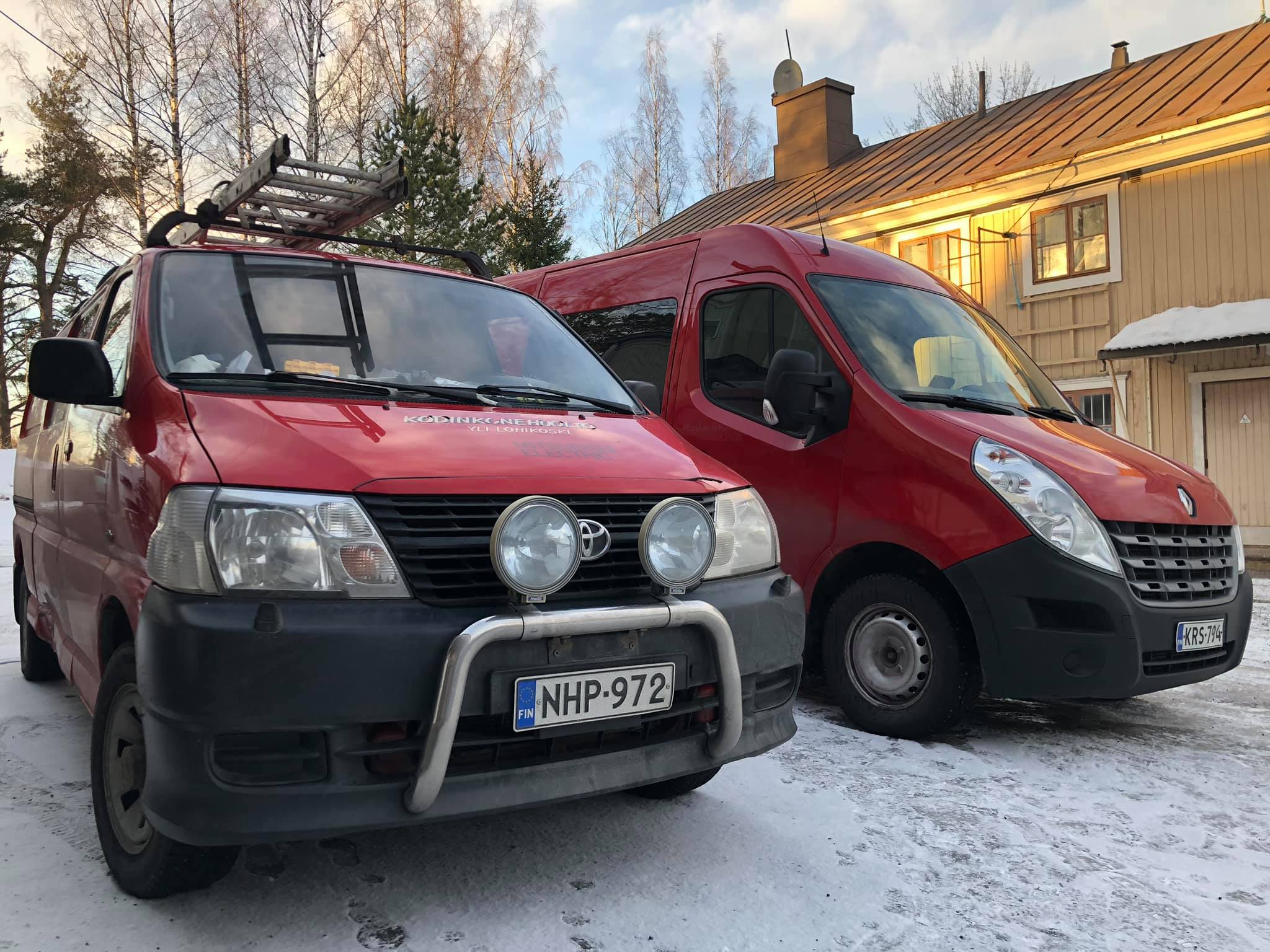 Yli-Lohikoski Oy -huoltoautot